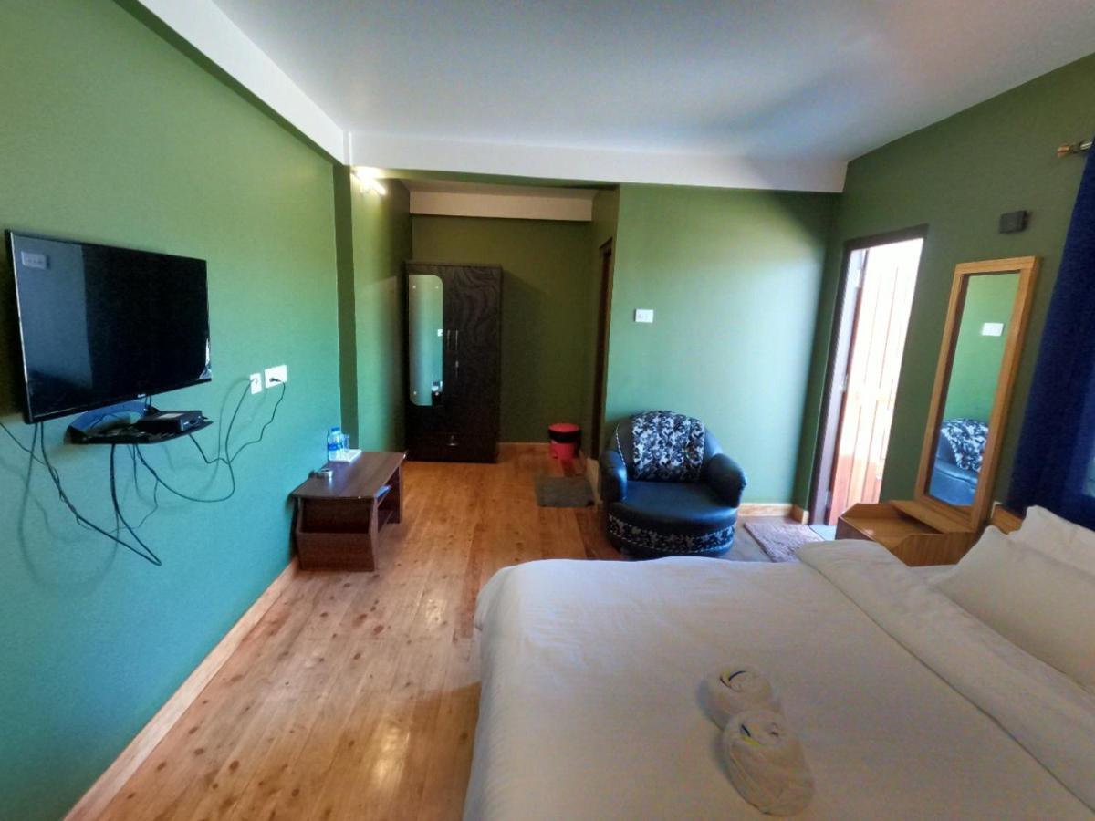 Aurora Guest House Shillong Extérieur photo