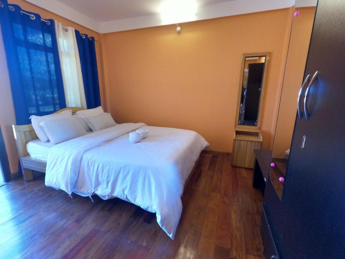 Aurora Guest House Shillong Extérieur photo