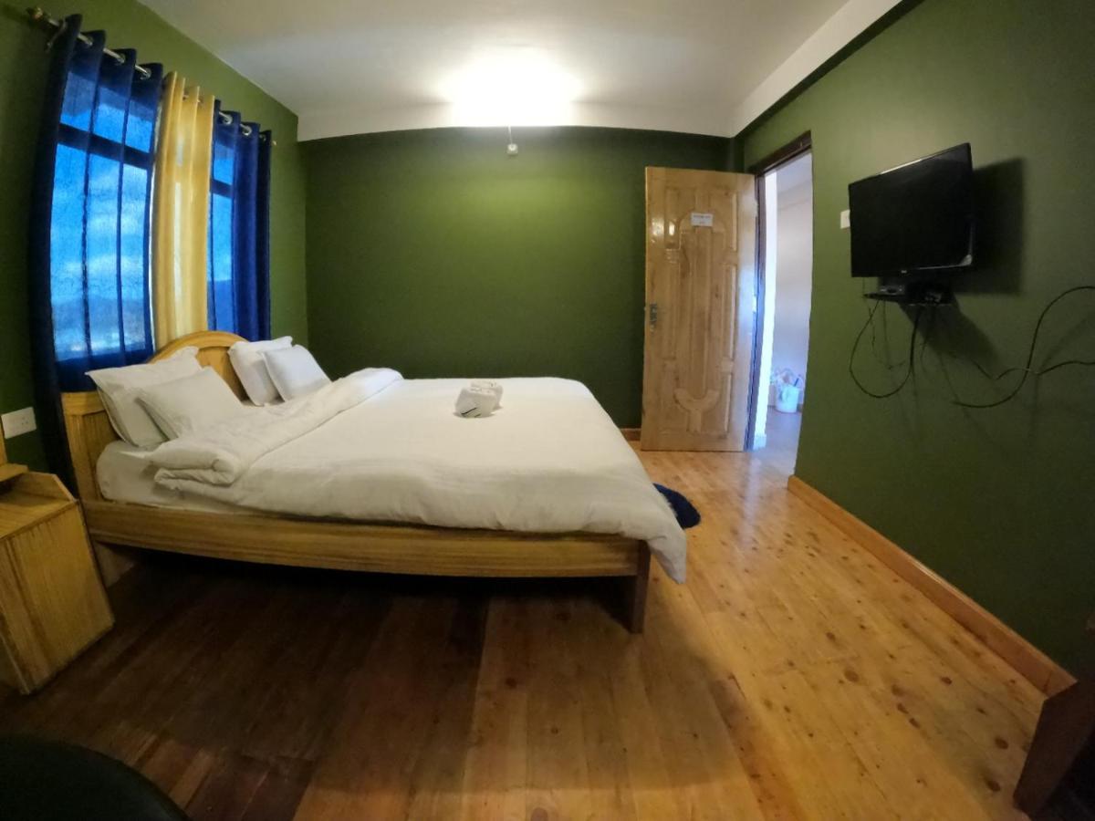 Aurora Guest House Shillong Extérieur photo