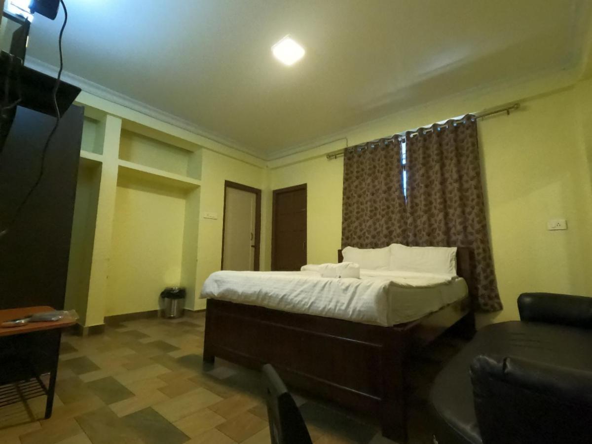 Aurora Guest House Shillong Extérieur photo