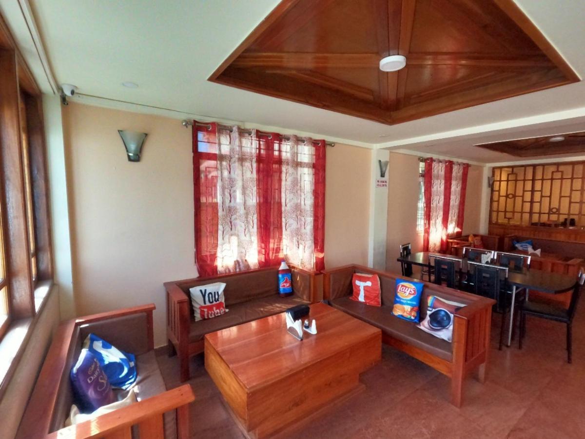 Aurora Guest House Shillong Extérieur photo