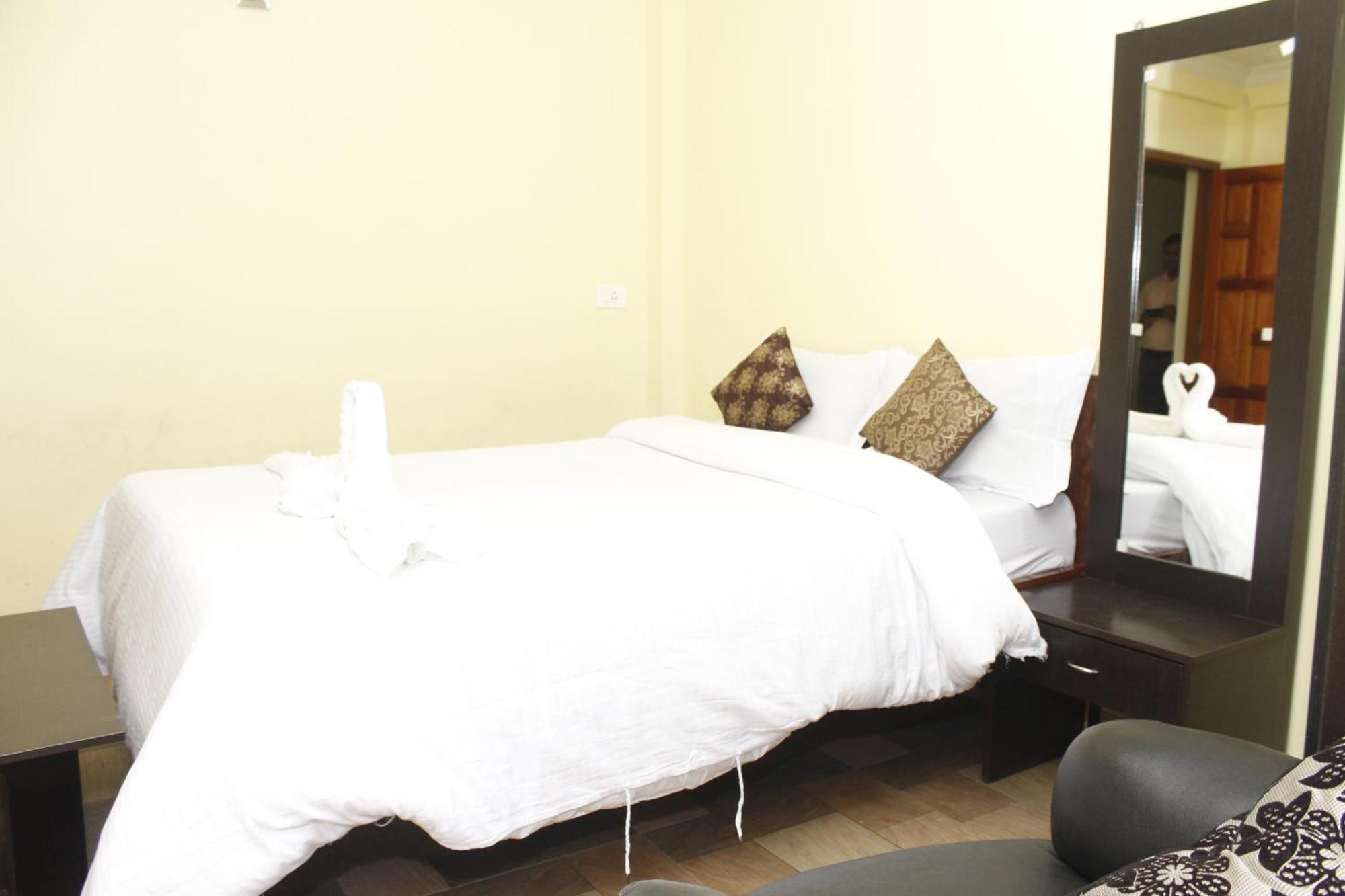 Aurora Guest House Shillong Extérieur photo