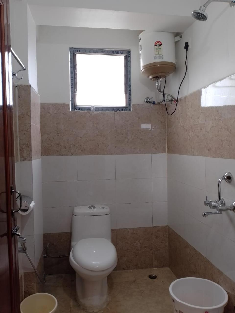 Aurora Guest House Shillong Extérieur photo
