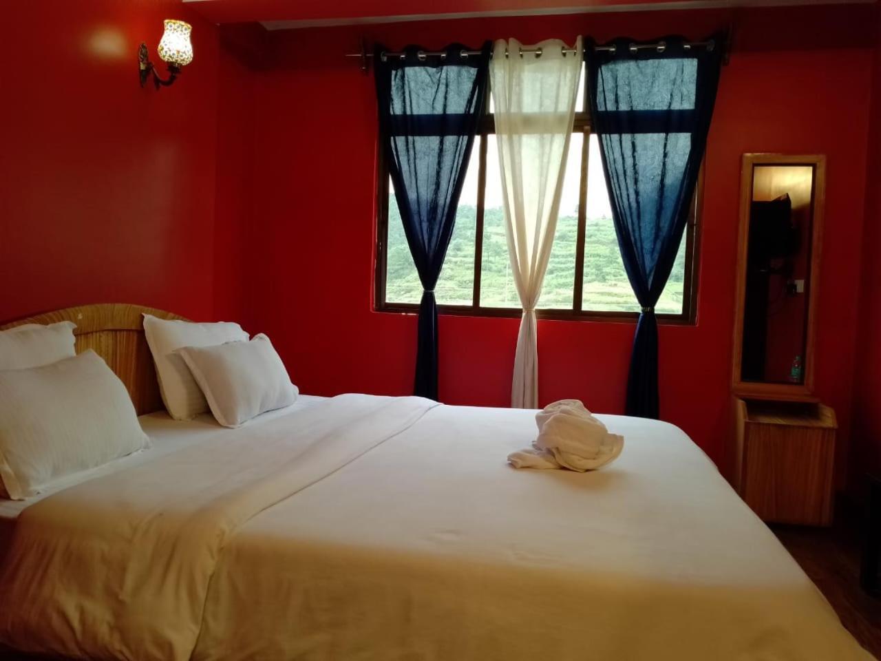 Aurora Guest House Shillong Extérieur photo